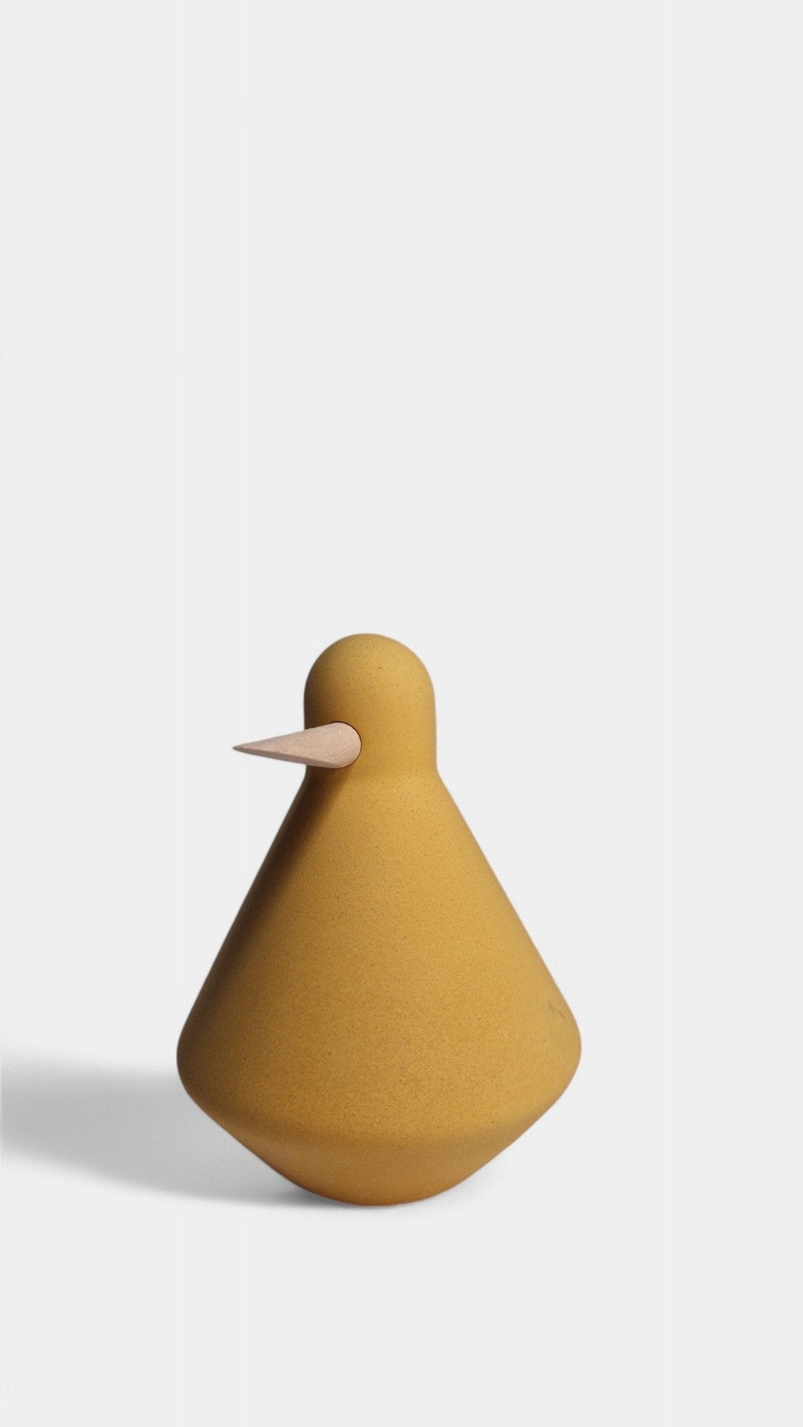 Pinguïn Ollie - H 12 cm Decoratie House Raccoon Gold