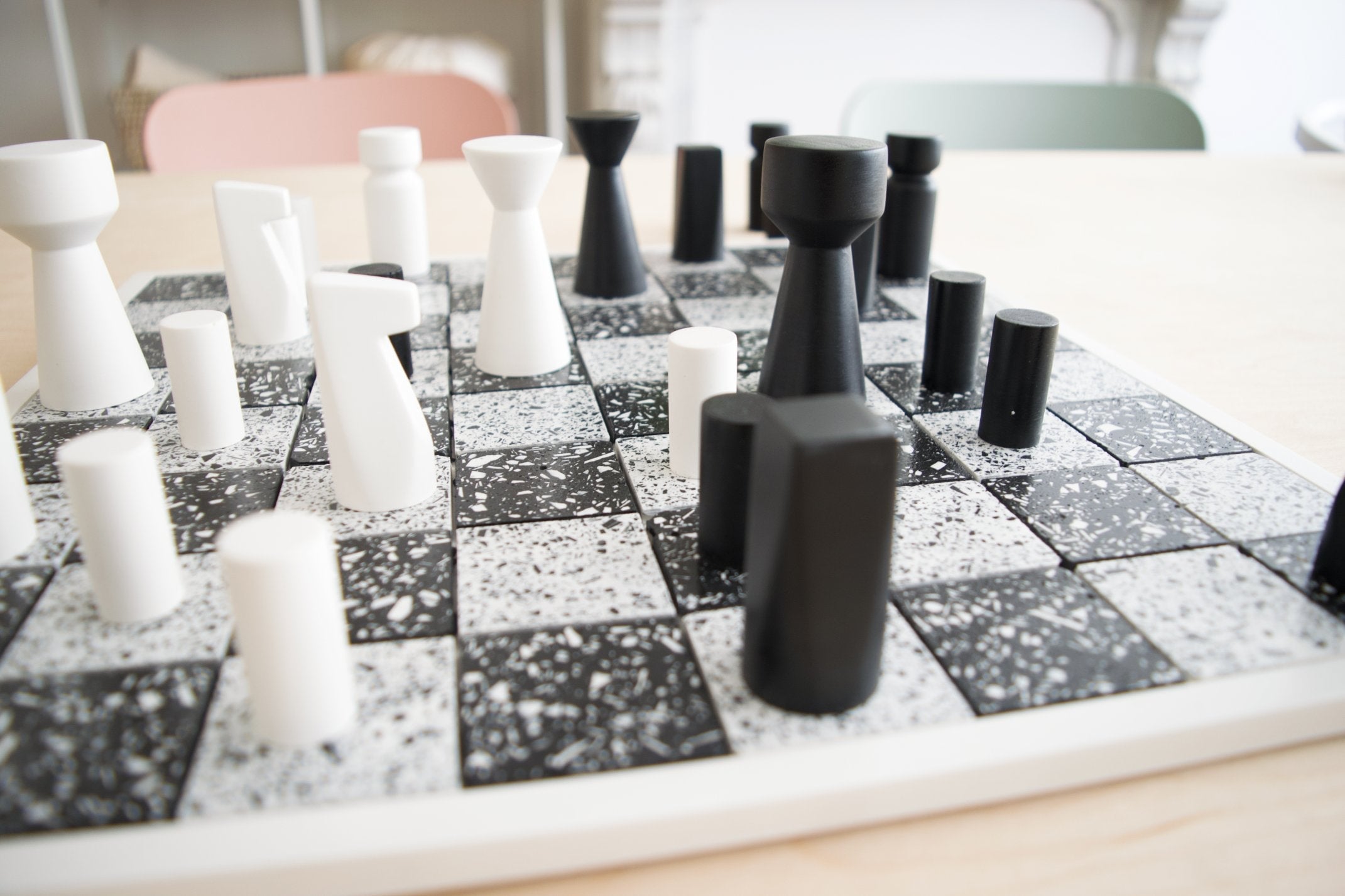 Schaakbord - Terrazzo Wit & Zwart Bordspellen House Raccoon